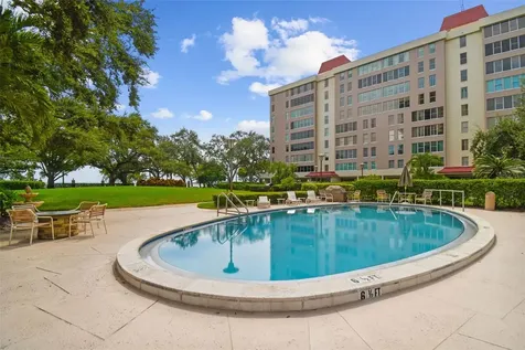 2403 S Ardson Place Tampa FL 33629