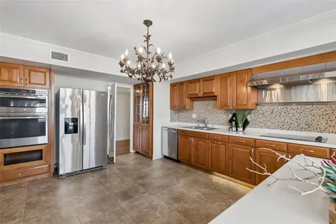 2403 S Ardson Place Tampa FL 33629