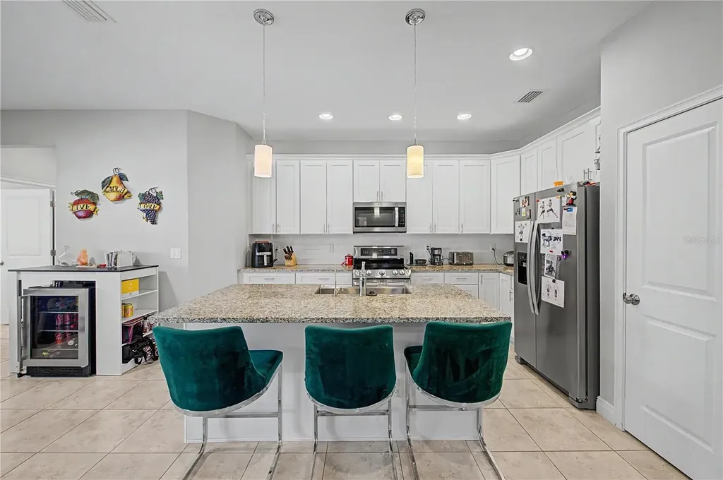 1604 Main Street Valrico FL 33594
