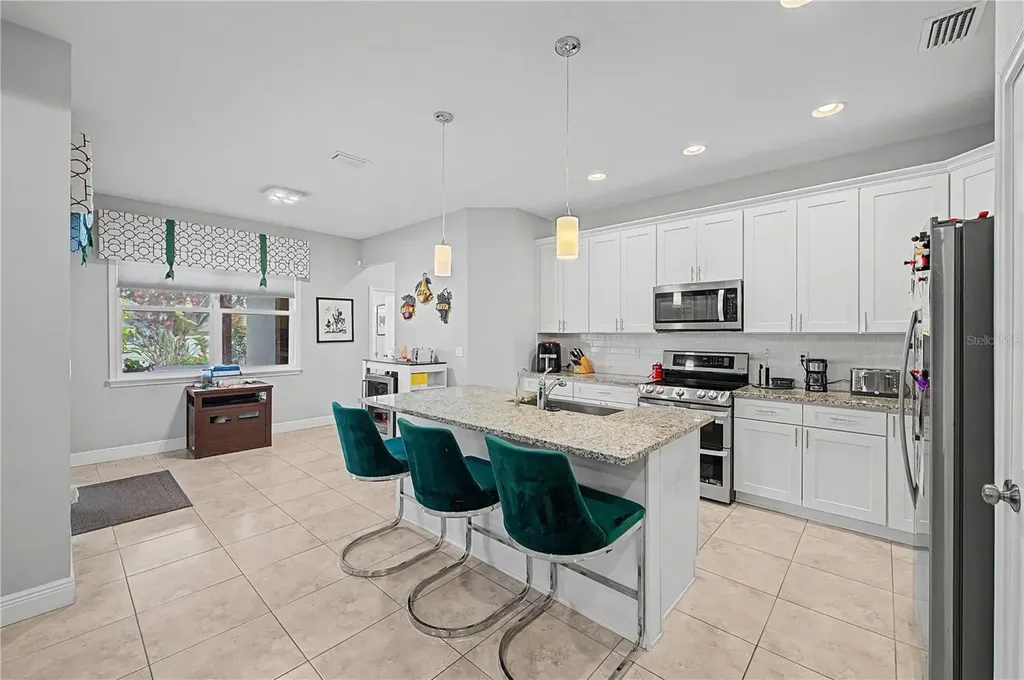1604 Main Street Valrico FL 33594