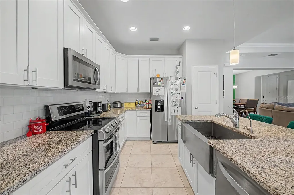 1604 Main Street Valrico FL 33594
