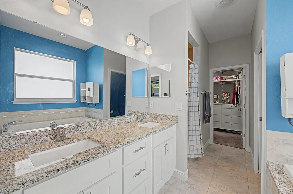 1604 Main Street Valrico FL 33594