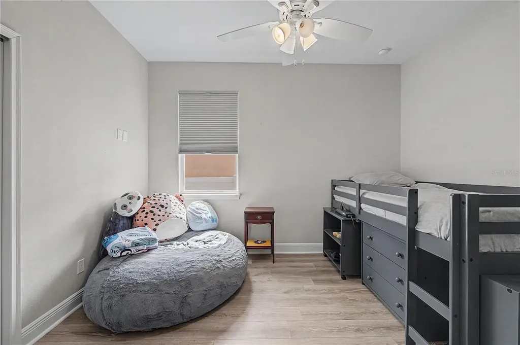 1604 Main Street Valrico FL 33594