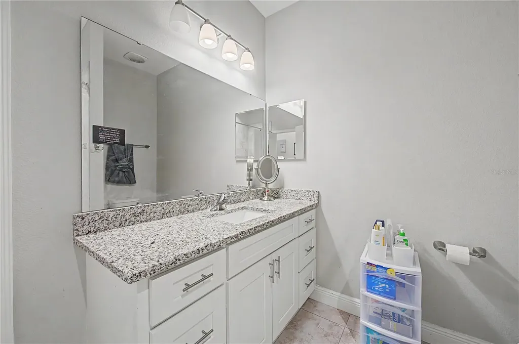 1604 Main Street Valrico FL 33594