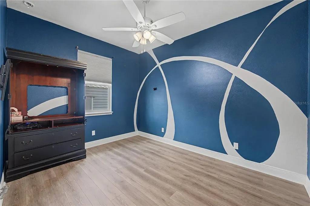 1604 Main Street Valrico FL 33594