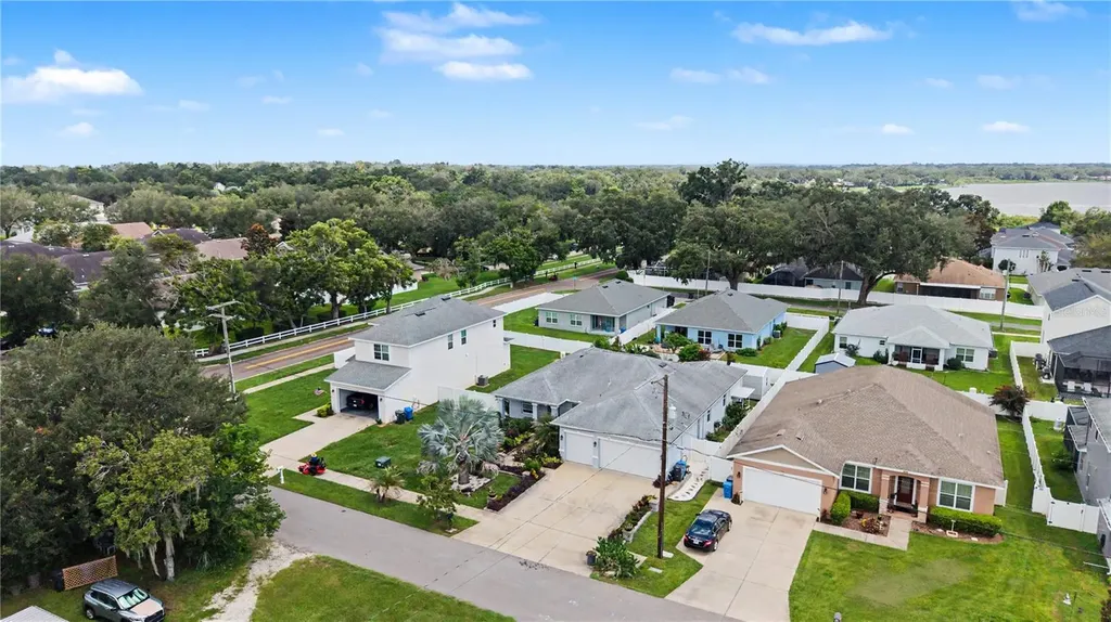 1604 Main Street Valrico FL 33594