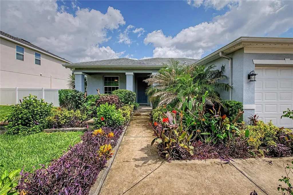 1604 Main Street Valrico FL 33594