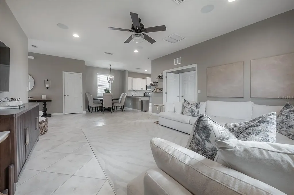 9310 Blueberry Ash Circle Riverview FL 33578