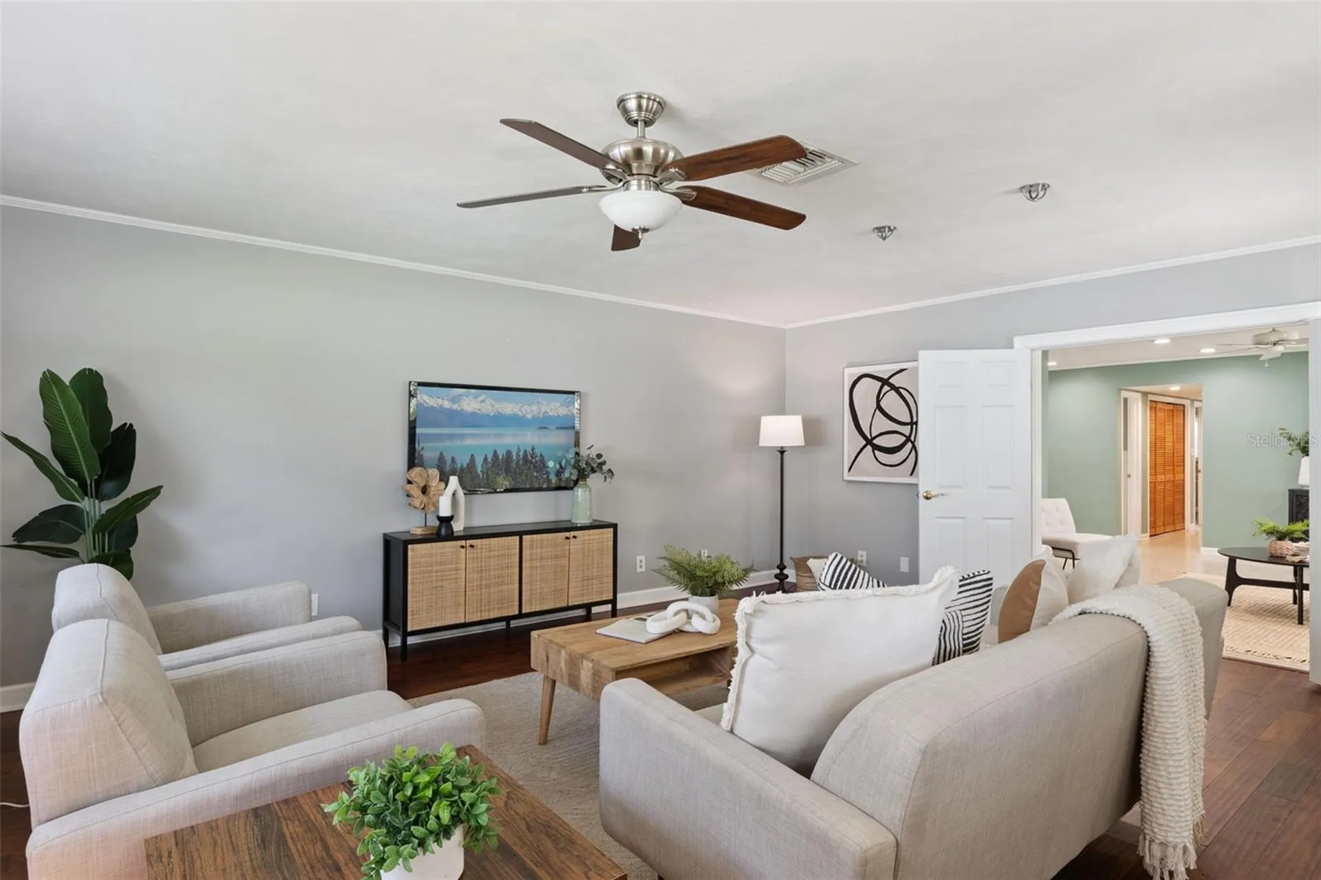 618 Burke Street Altamonte Springs FL 32701