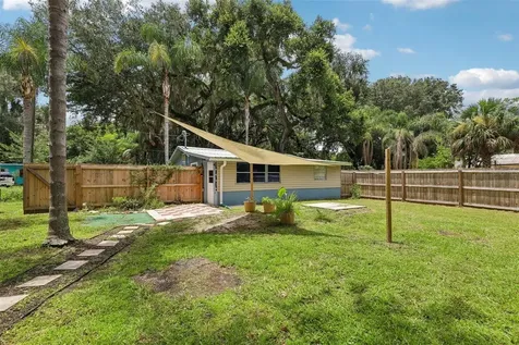 521 S 9th Street Crescent City FL 32112