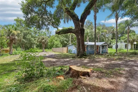 521 S 9th Street Crescent City FL 32112