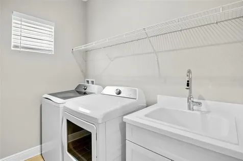 8091 Anthirium Loop Sarasota FL 34240