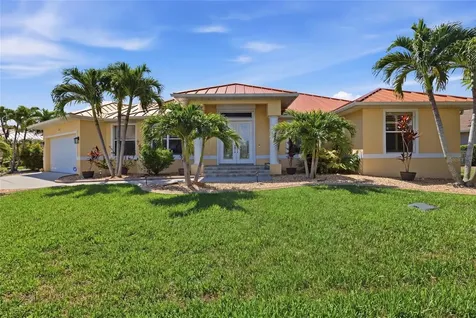 1233 Sea Breeze Court Punta Gorda FL 33950