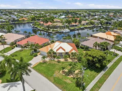 1233 Sea Breeze Court Punta Gorda FL 33950