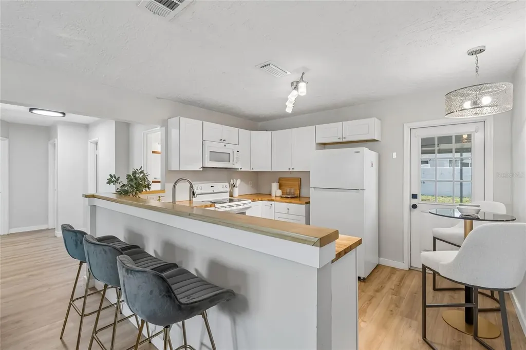 4001 W Rogers Avenue Tampa FL 33611