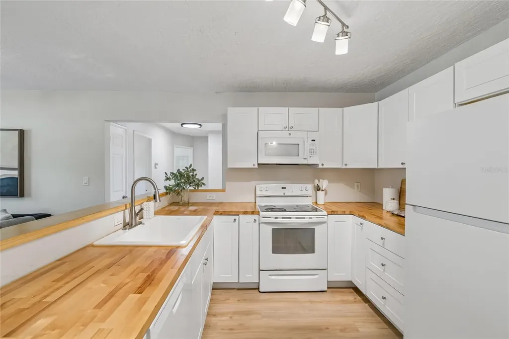 4001 W Rogers Avenue Tampa FL 33611