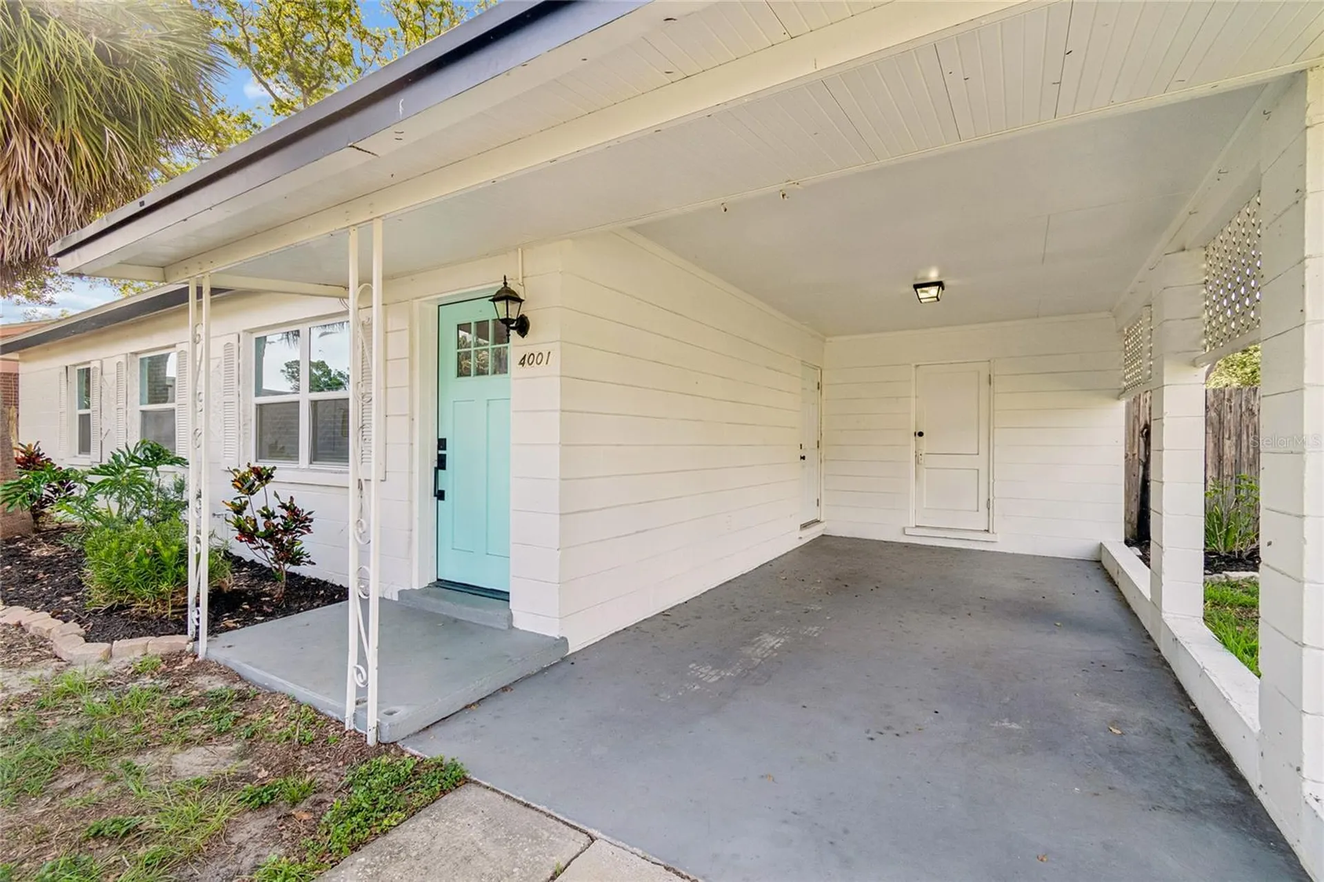 4001 W Rogers Avenue Tampa FL 33611