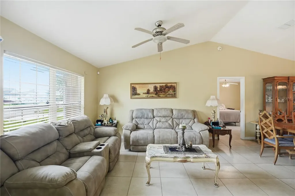 642 Madrid Drive Kissimmee FL 34758