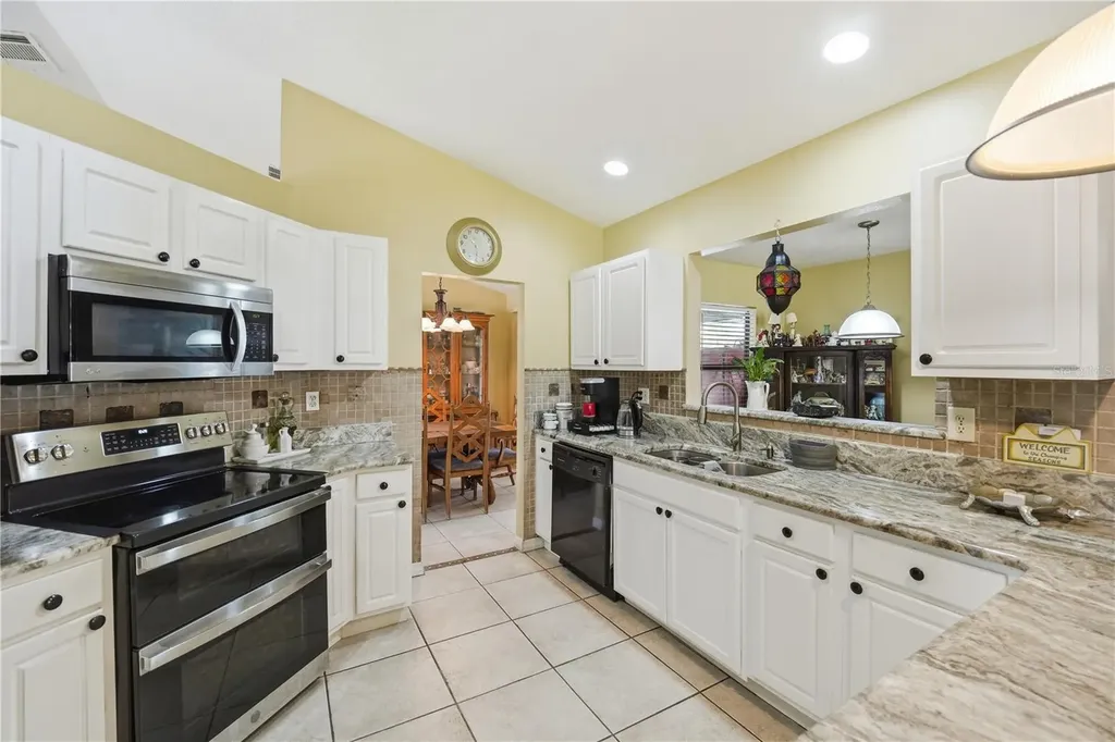 642 Madrid Drive Kissimmee FL 34758