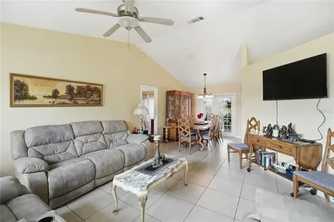 642 Madrid Drive Kissimmee FL 34758