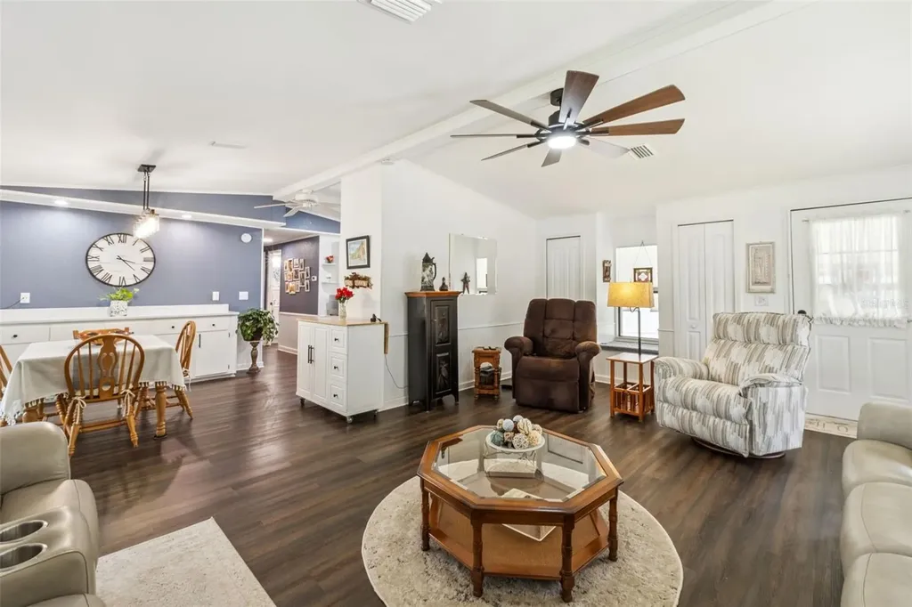 301 Lakeview Drive Osteen FL 32764