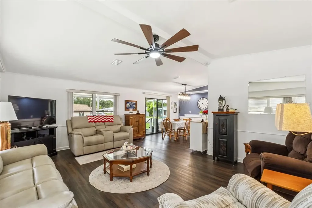 301 Lakeview Drive Osteen FL 32764