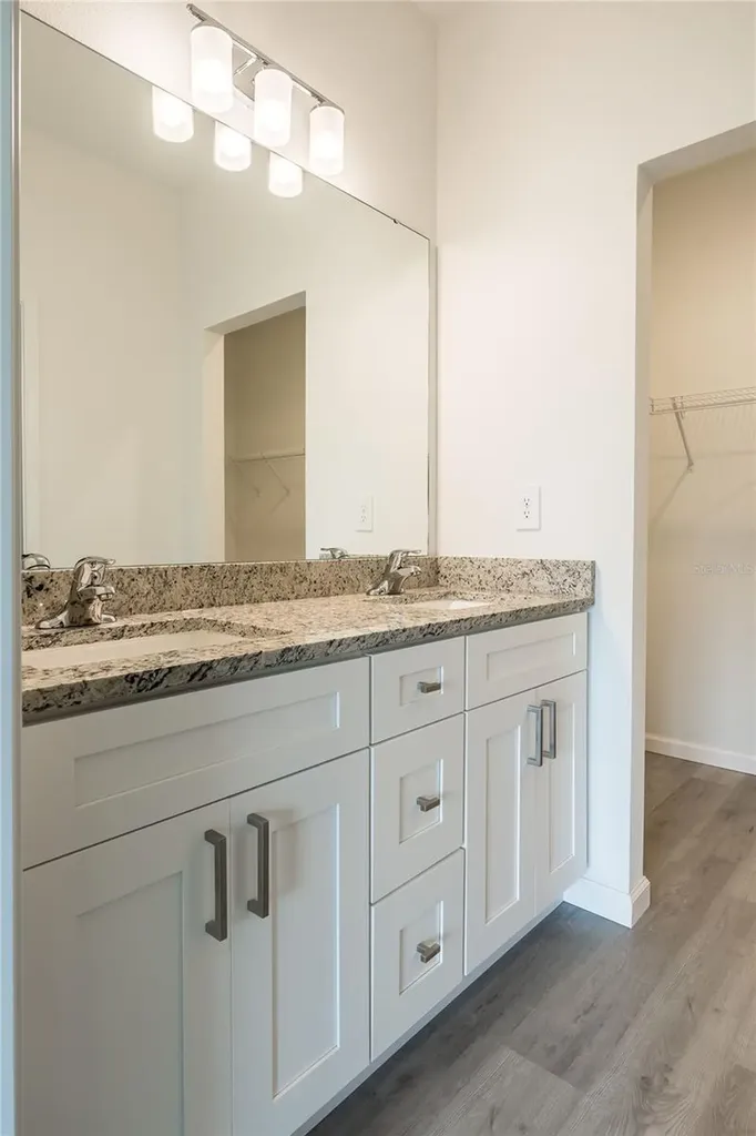 5377 Vista Lago Drive Orlando FL 32811
