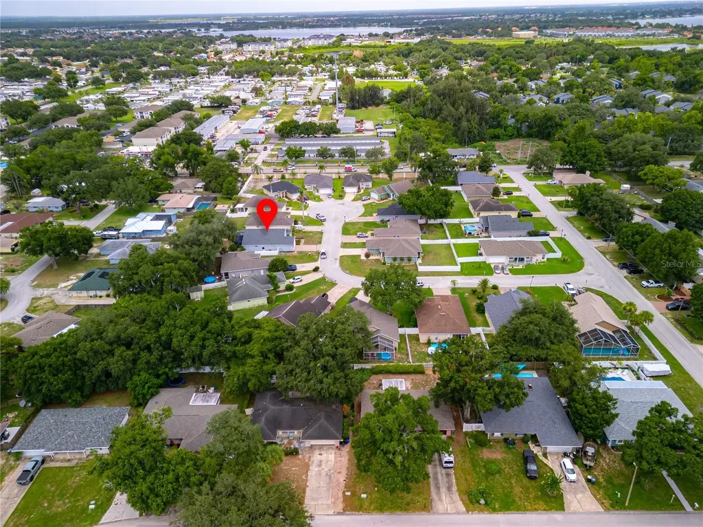 1015 Robin Lane Winter Haven FL 33884