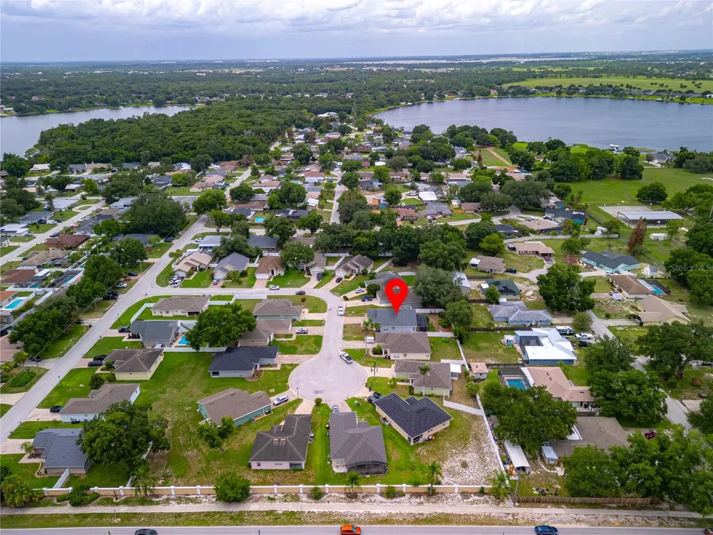 1015 Robin Lane Winter Haven FL 33884