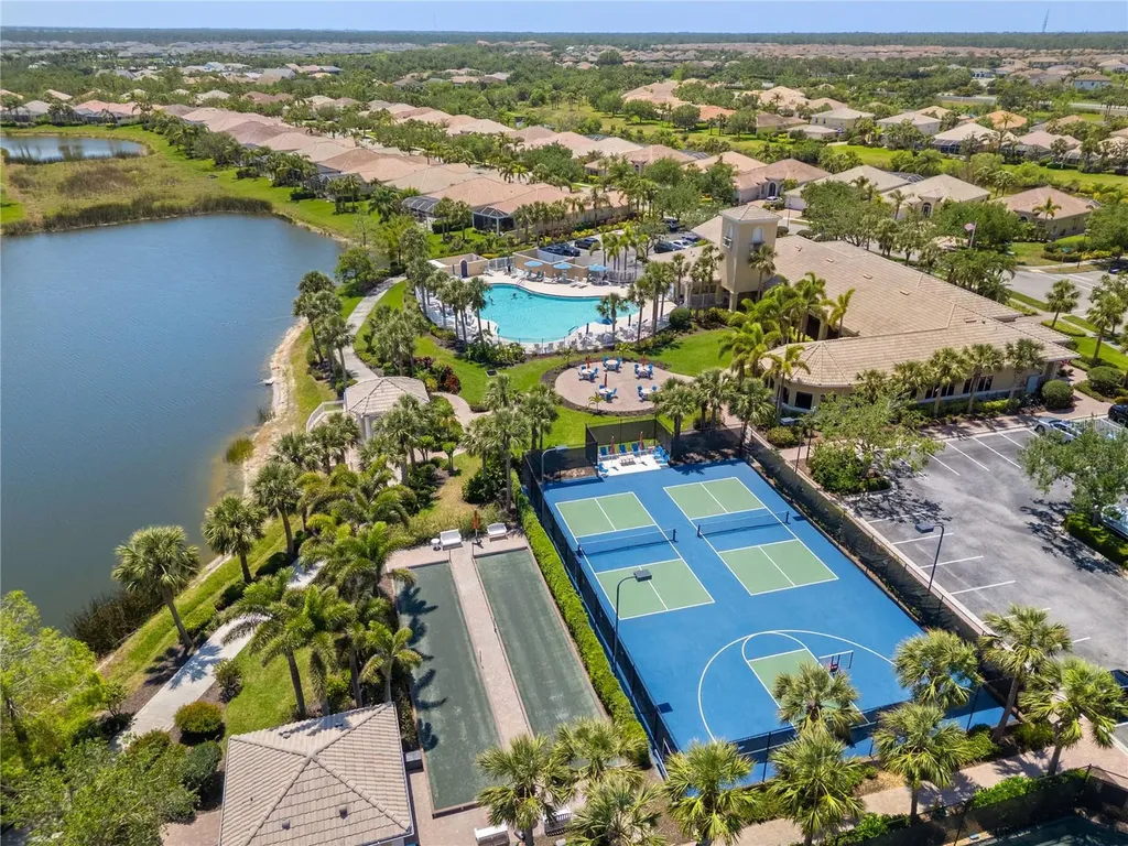1585 Dorgali Drive Sarasota FL 34238