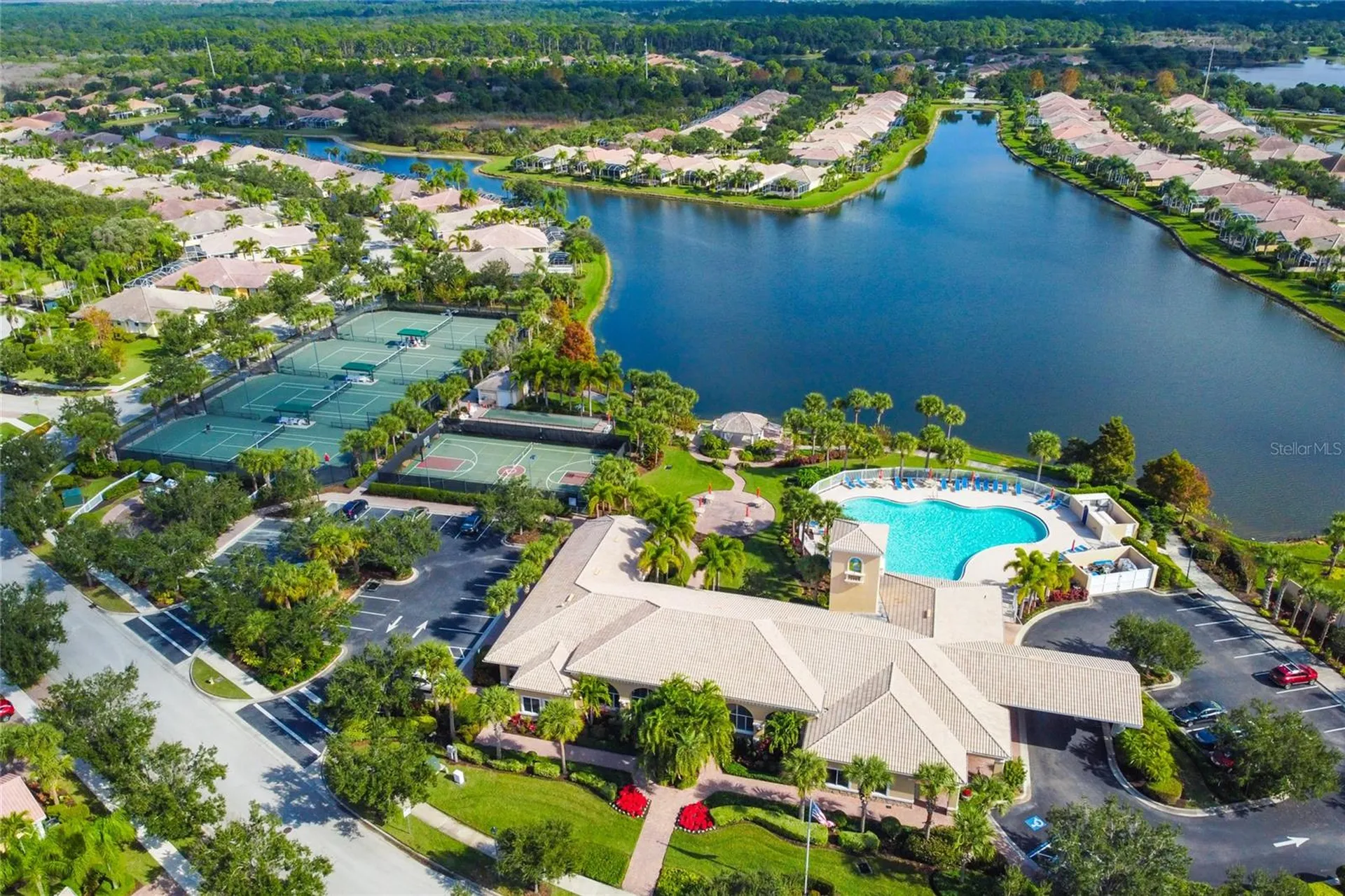 1585 Dorgali Drive Sarasota FL 34238