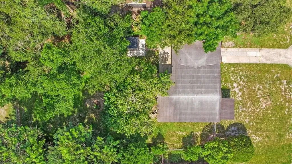 310 E 6th Street Chuluota FL 32766
