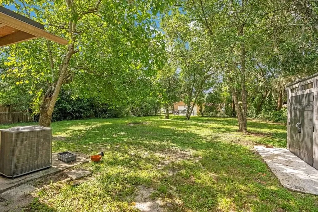 310 E 6th Street Chuluota FL 32766