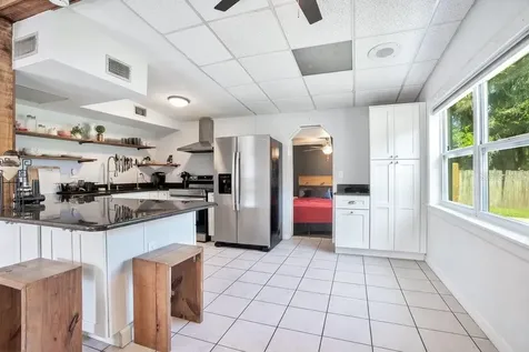 310 E 6th Street Chuluota FL 32766