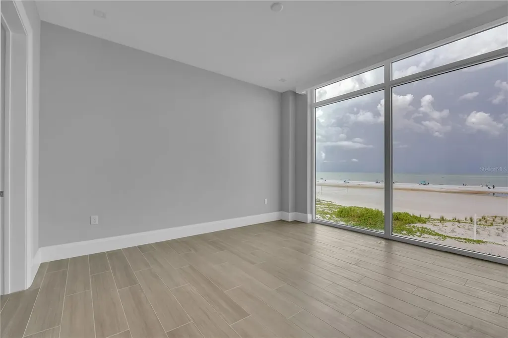 70 Avenida Veneccia Sarasota FL 34242