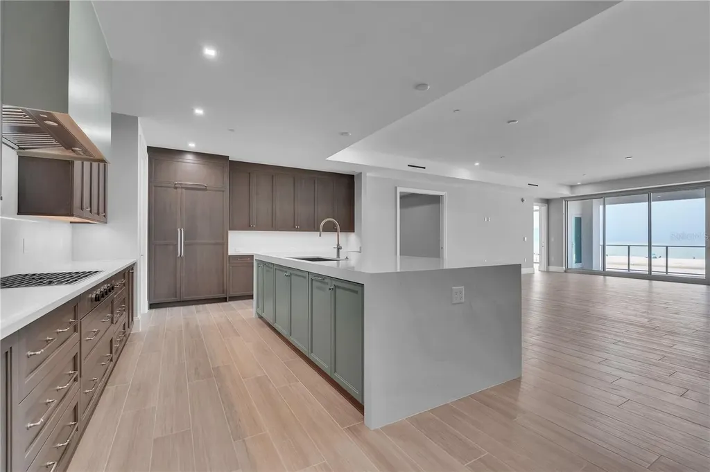 70 Avenida Veneccia Sarasota FL 34242