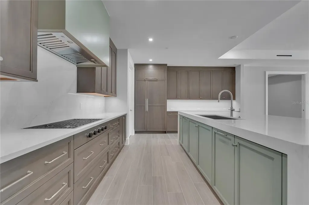 70 Avenida Veneccia Sarasota FL 34242