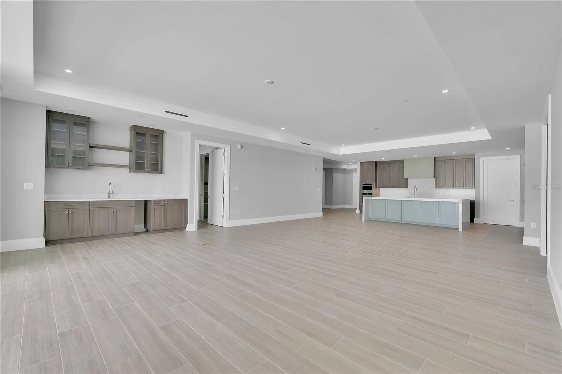 70 Avenida Veneccia Sarasota FL 34242