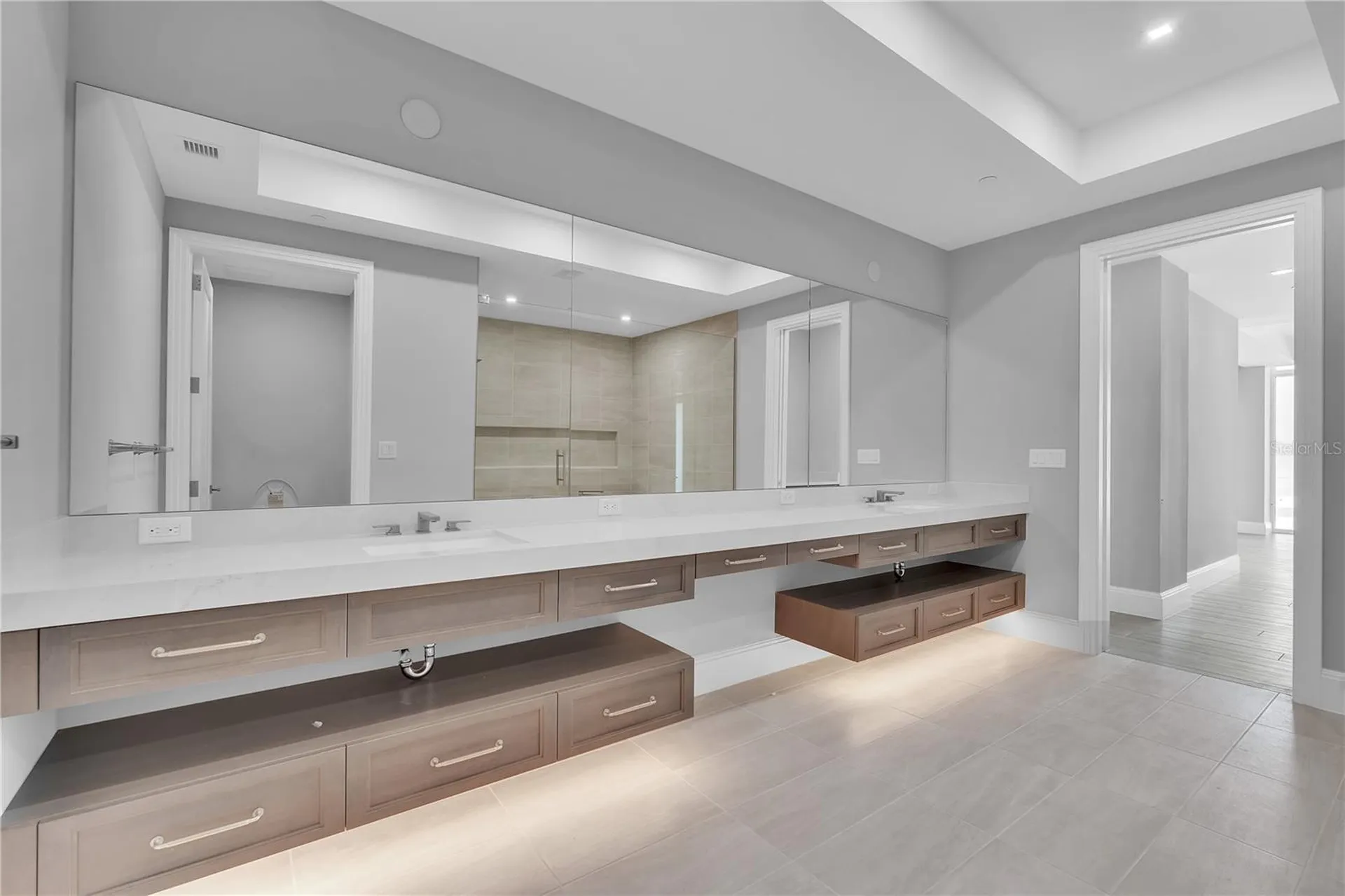 70 Avenida Veneccia Sarasota FL 34242