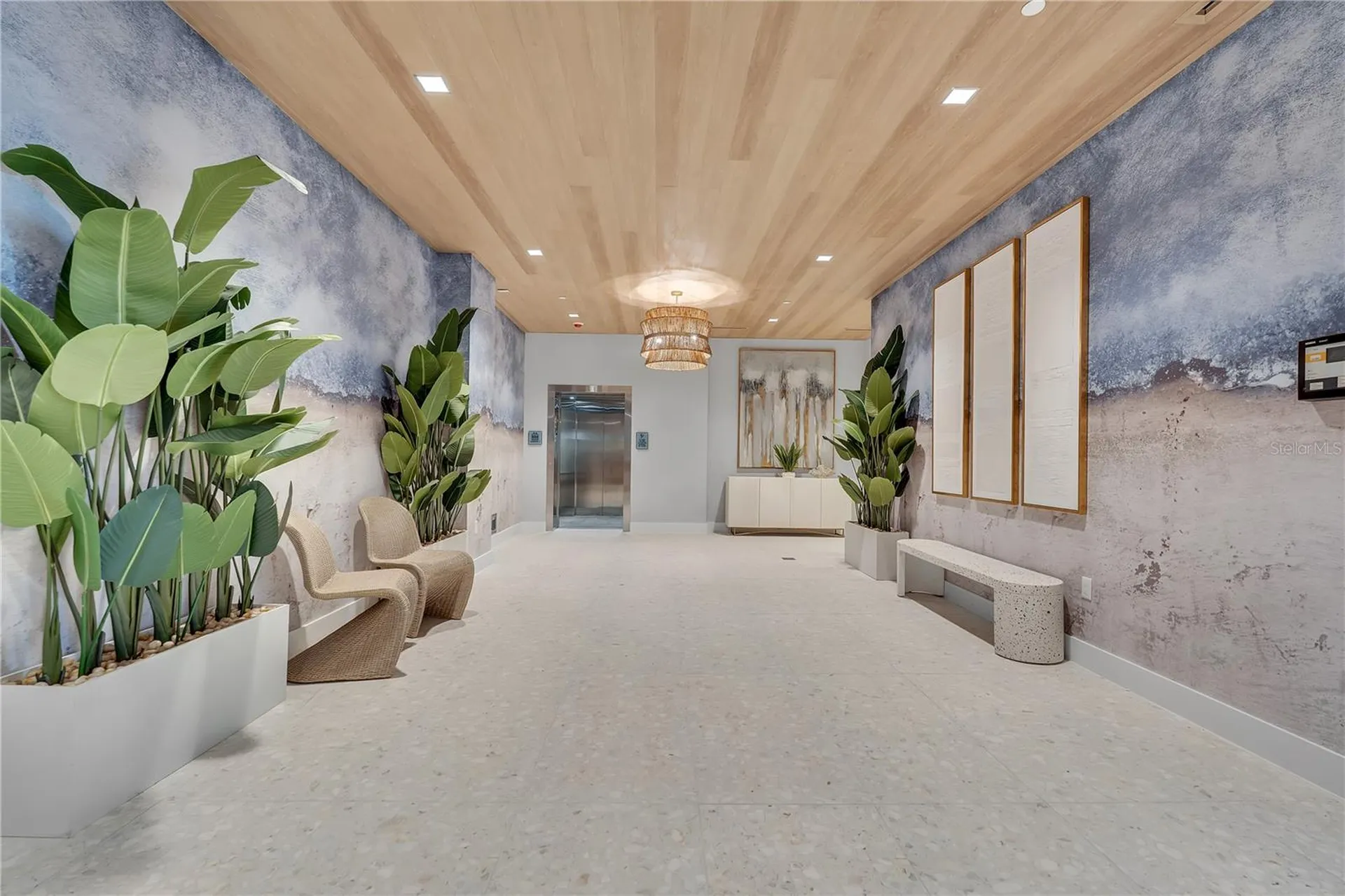 70 Avenida Veneccia Sarasota FL 34242