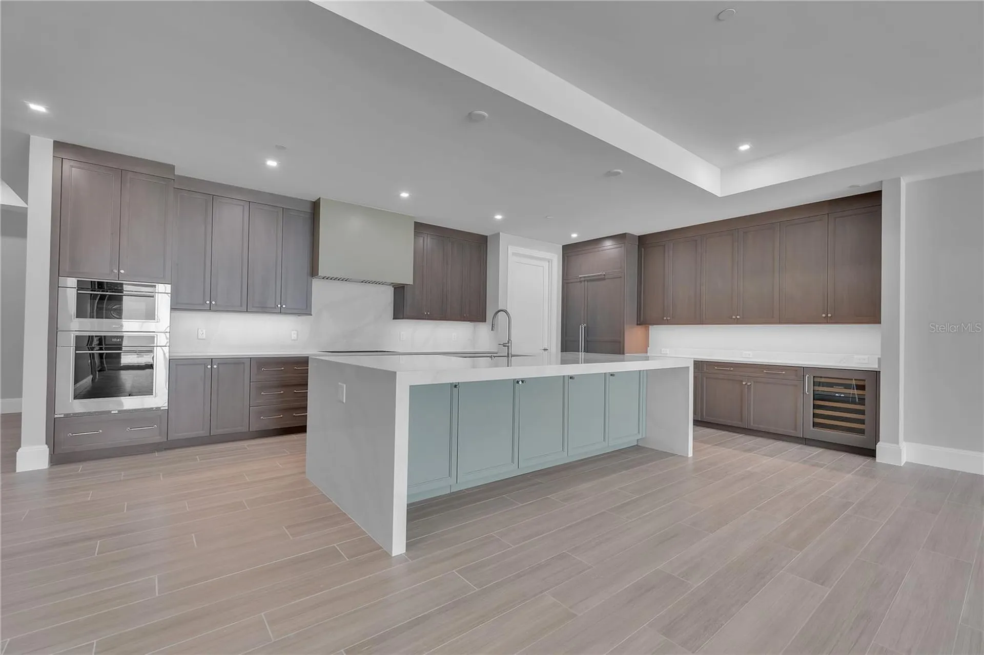 70 Avenida Veneccia Sarasota FL 34242