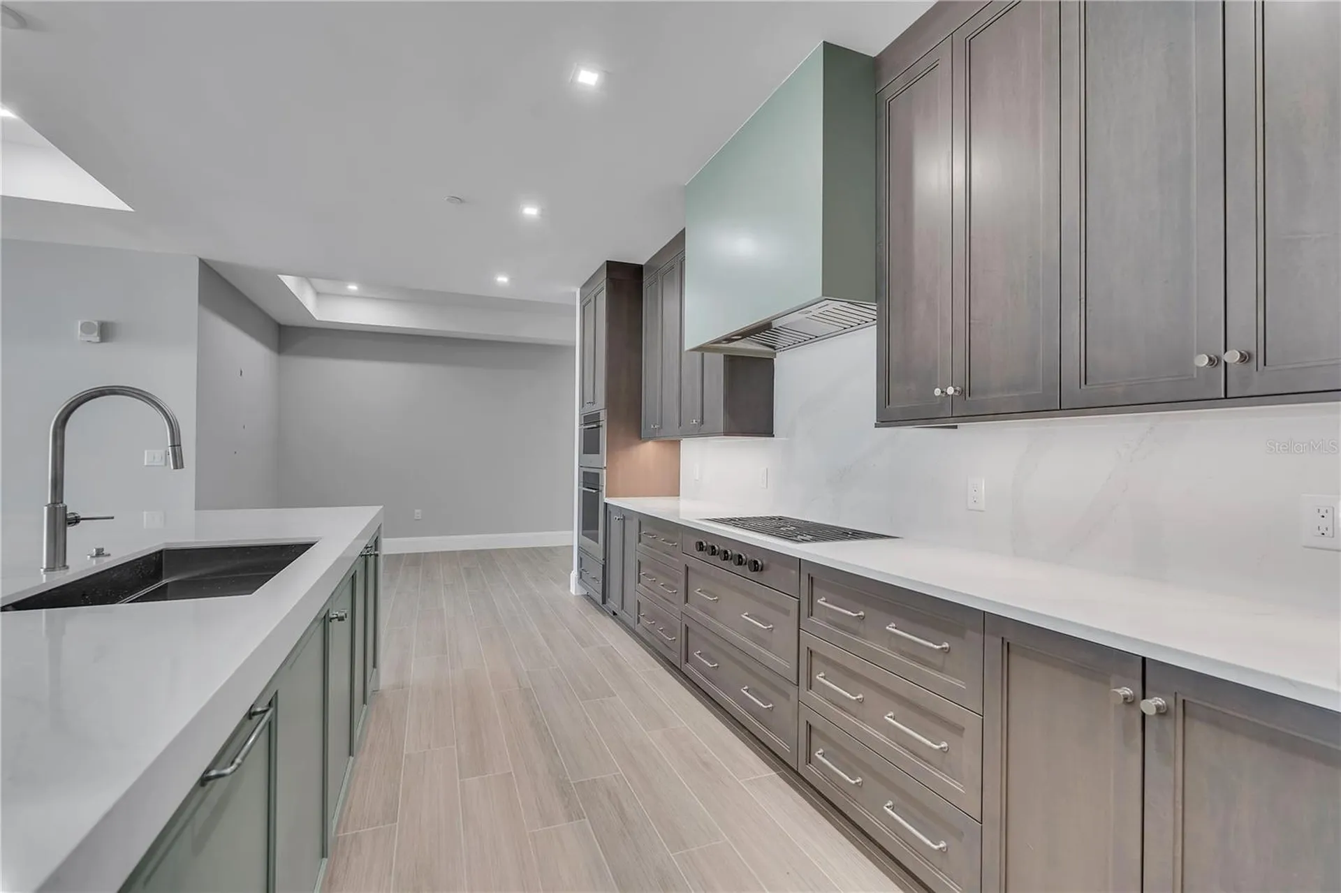 70 Avenida Veneccia Sarasota FL 34242