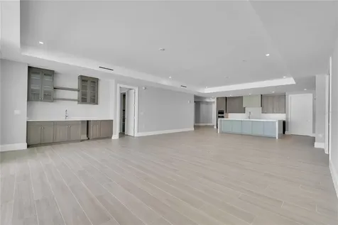 70 Avenida Veneccia Sarasota FL 34242