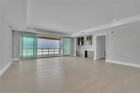 70 Avenida Veneccia Sarasota FL 34242