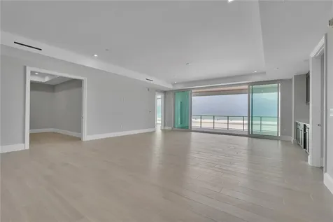 70 Avenida Veneccia Sarasota FL 34242