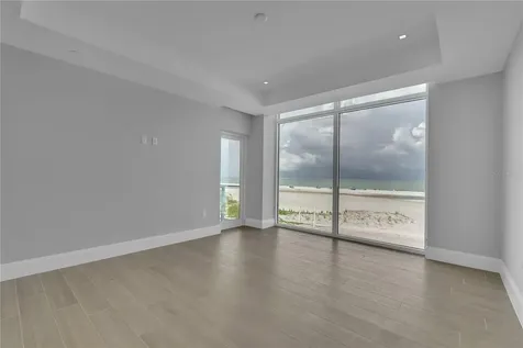 70 Avenida Veneccia Sarasota FL 34242