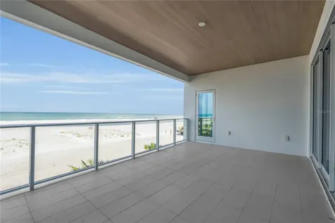 70 Avenida Veneccia Sarasota FL 34242