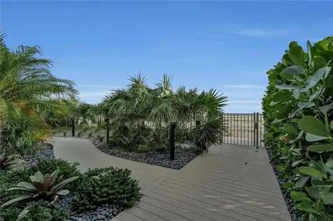 70 Avenida Veneccia Sarasota FL 34242