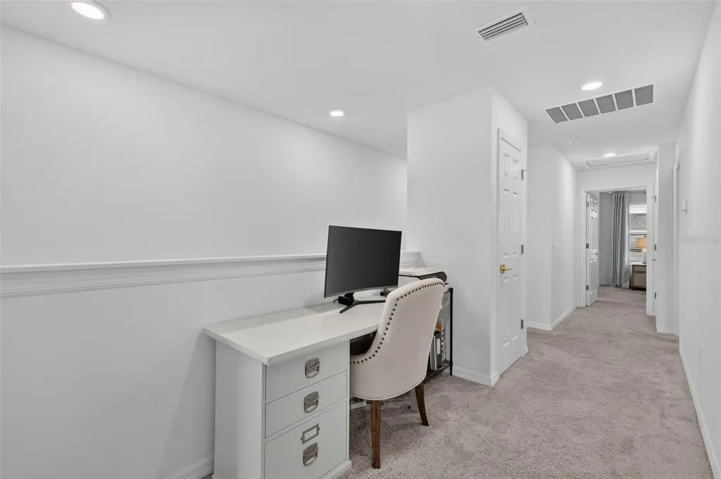 1813 Fender Lane Sarasota FL 34240