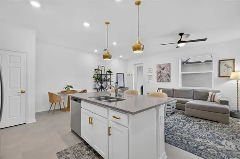 1813 Fender Lane Sarasota FL 34240
